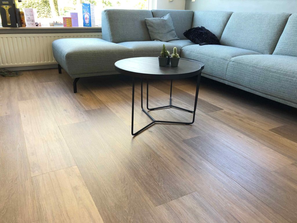 wooden vynil flooring