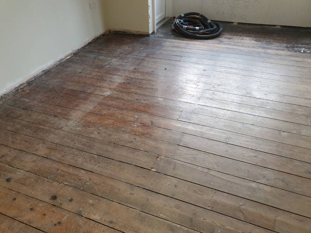 Bespoke Floor Restoration in Royal Tunbridge Wells (TN1, TN2, TN3, TN4) – Fully Insured and Dust-Free