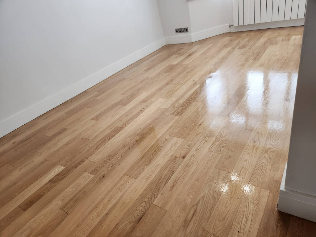 Reliable Floor Sanding in St Pancras (WC1) – Fully Insured and Dust-Free