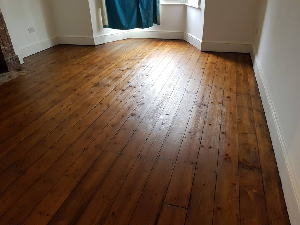 Reliable Floor Sanding in Farnham (GU9, GU10) – Fully Insured and Dust-Free